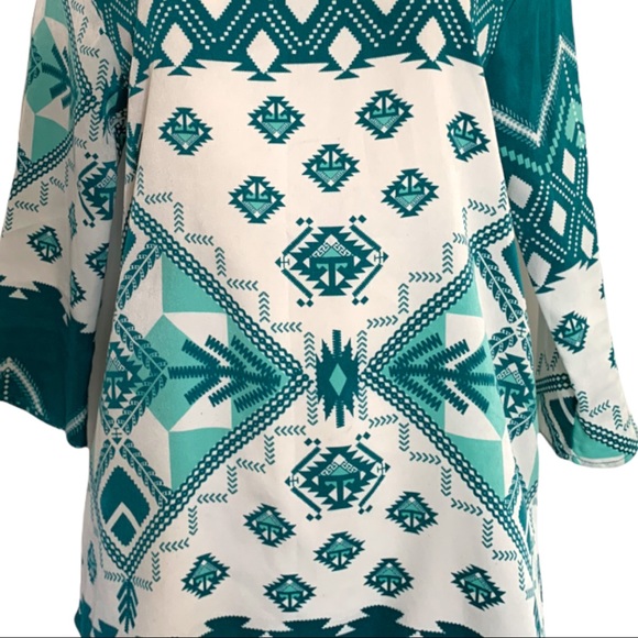 Everly Green Geometric Tunic Boho Blouse Scoop Neck Shirt Top - Picture 3 of 3